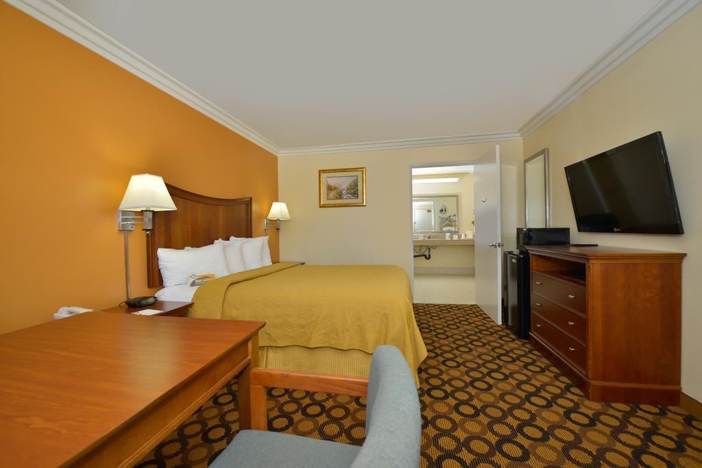 Quality Inn Lake Elsinore I-15 Exteriör bild