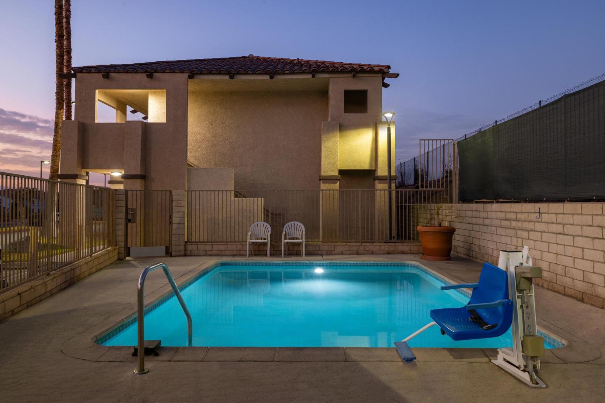 Quality Inn Lake Elsinore I-15 Exteriör bild