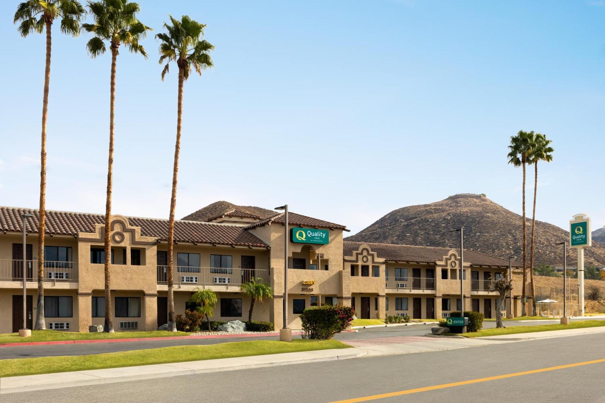 Quality Inn Lake Elsinore I-15 Exteriör bild