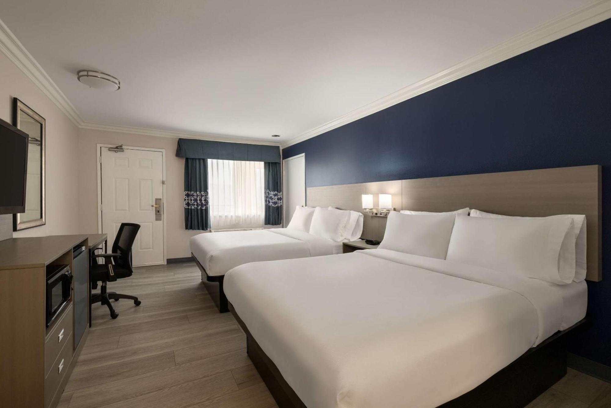 Quality Inn Lake Elsinore I-15 Exteriör bild