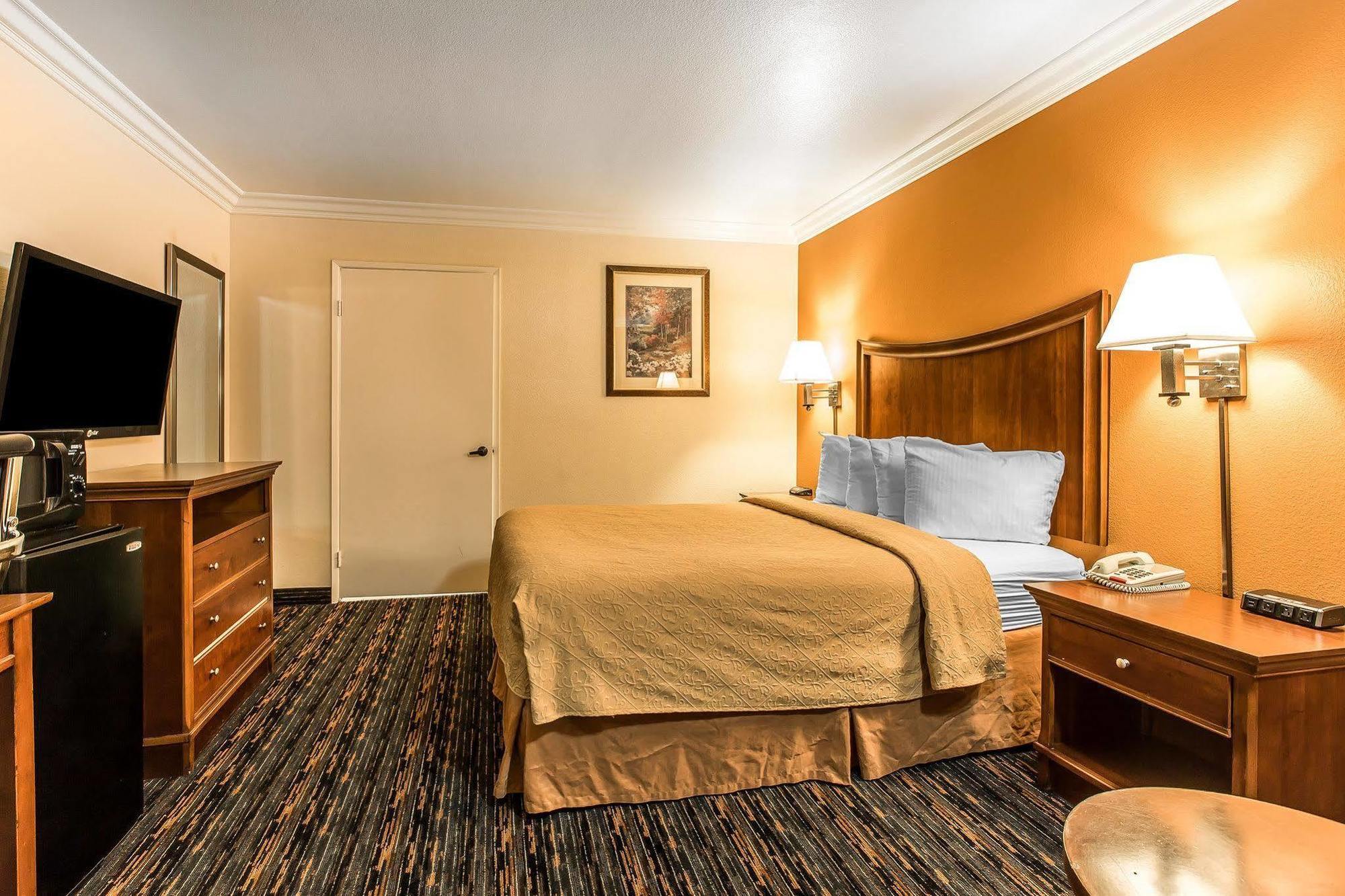 Quality Inn Lake Elsinore I-15 Exteriör bild